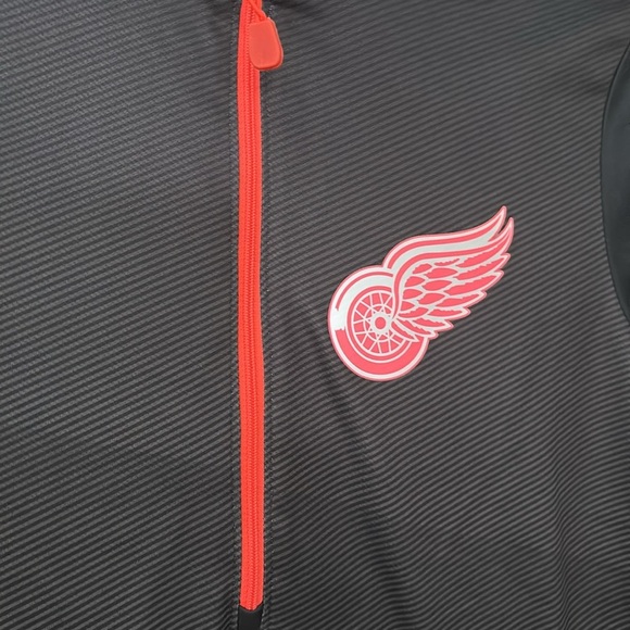 NHL Detroit Michigan Red Wings Majestic 1/3 Zip Pullover Womens Small Hockey - Picture 3 of 8
